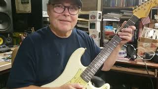 Eugene Moles guitar lesson.(playing outside the box)