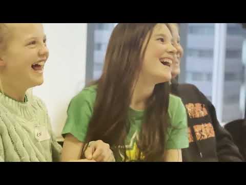 Welcome to StarTime from Lindsay Moss