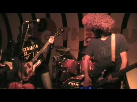 A TE TI PUZZA IL CULO - demenziale by Joe Natta (Versione LIVE ufficiale)