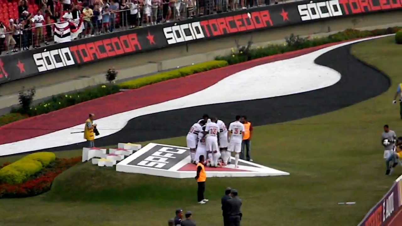 Segundo gol (golaço de Denilson) - São Paulo 3x0 Palmeiras - 06/10/2012