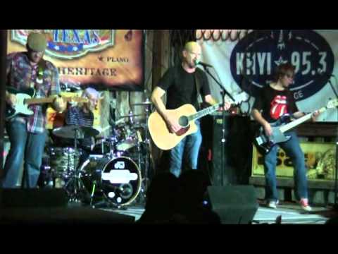 Darryl Lee Rush - Live at Love and War in Texas, Plano - 05-Sep-2011