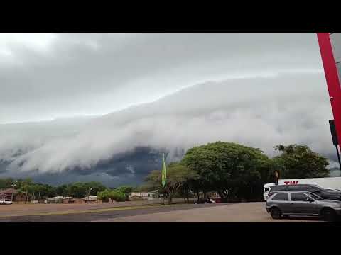 Temporal Nuvem com Ventos se Aproximando Boa Vista do  Burica RS 