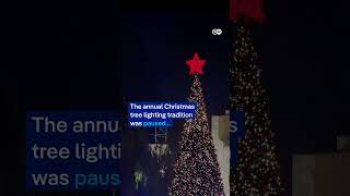 Download lagu Bethlehem lights up its Christmas tree for first time since Gaza war | DW News mp3 Download lagu Bethlehem lights up its Christmas tree for first time since Gaza war | DW News mp3