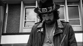 Download lagu Yelawolf - Down ( Music video) mp3