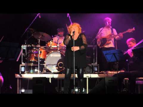 Věra Špinarová - Je nám dáno - Tour 2013 Gong OSTRAVA 10.4.2013