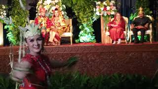 Download lagu Tari Gelang Dadas mp3 Download lagu Tari Gelang Dadas mp3