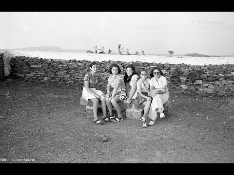 Caja Amigos 2ª Parte - Video con 140 fotos del Álbum "Caja AMIGOS", las fotos contenidas en los sucesivos álbumes que vienen a continuación no tienen fechas, cada cual puede reconocerlas y comentarlas en el apartado correspondiente.
