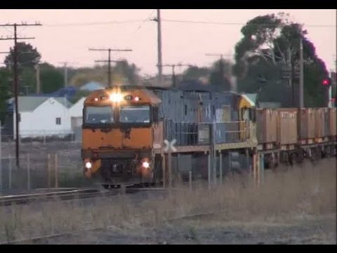 Stawell Station NR79 & NR91 Steel Train 14th March 2013
