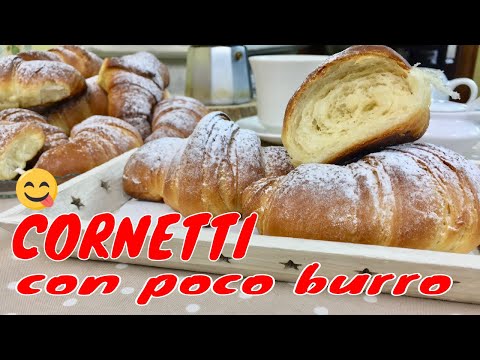 CORNETTI FATTI IN CASA CON POCO BURRO sfogliati fuori e soffici dentro
