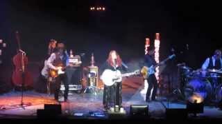 Wynonna Judd performs "What It Takes" at Arlington Music Hall Arlington, TX 2/20/15