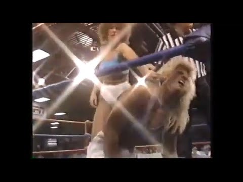 Scary SHERRI Martel vs. MADUSA Miceli