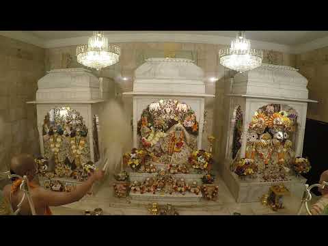 Sringara Arati - Morning Class SB 6.5.25 - HG Nrsimha Kavaca Prabhu - 7 April 2022