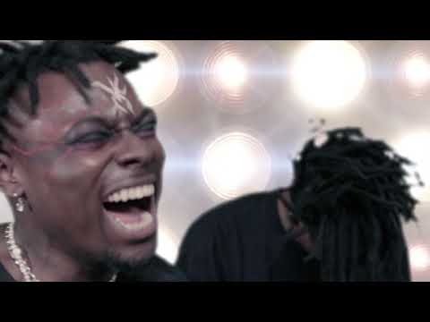 MOSHPIT MADNESS (feat Bluef7ame &Splaash )