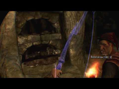 Skyrim VR- Serana fights Cicero...