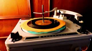"Somewhere Listening (For My Name)" - Blue Ridge Rangers - (1973) 💗