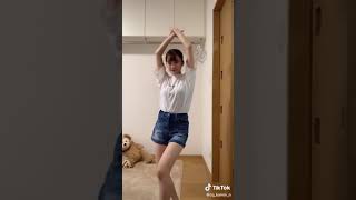 Tik Tok ダンス セクシー