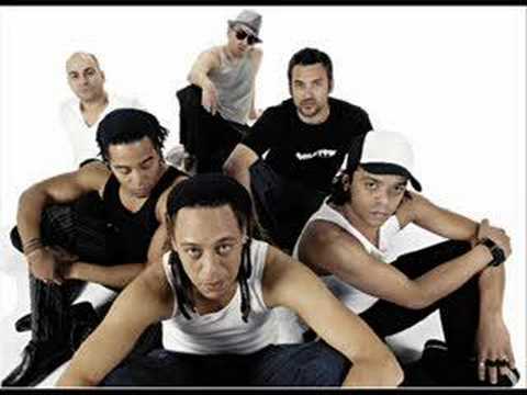Da Weasel fet. Orishas - Sigue Sigue