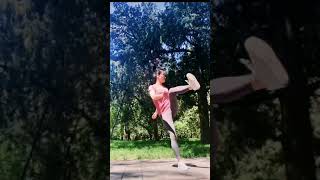 the best Beautiful Girl kick Shuttlecock freestyle Cau Jianzi Kikbo Esp.2 最強美女踢毽子大合集 (二)