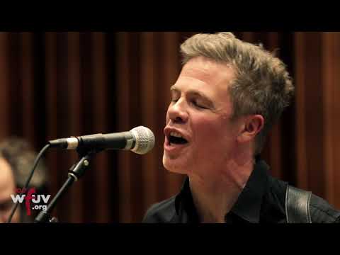 Josh Ritter - "Friendamine" (Live at Gibson New York Showroom)