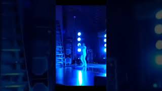 American Singer Paula Abdul Fell Down From Stage During Her Performance #paulaabdul #felldown #stage