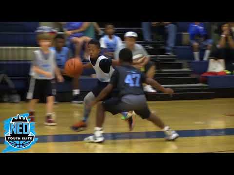 5TH GRADE POINT GUARD PHENOM MIKE JONES JR. WILD HANDLES (CAUTION)