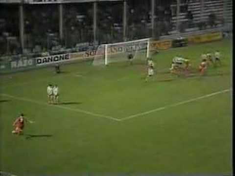 SEVILLA FC 12-12-1982  Santander 2 Sevilla 2
