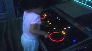 My baby dancing and mixing in Pioneer DDJ S1