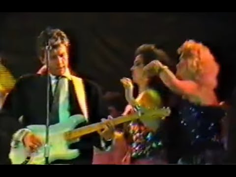 Janko Uzunov, Irena Spasevska, Adrijana Alacki, C. Laskova i D. Lokarevski. Grupa Biljana Syd. 1991