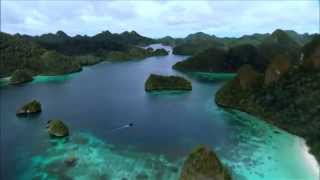 preview picture of video 'Raja Ampat Papua - daftarwisata.com'