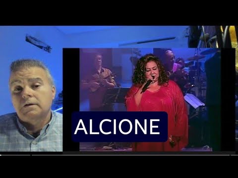 🇧🇷 Reacting to ALCIONE - "Você Me Vira A Cabeça" (English Subs)
