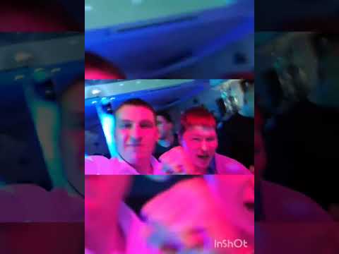 Таки да картинки. Живи пока молодой. Я молодой аристократ. Да я молод молодой верный. Братья со спины.