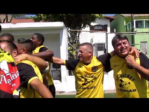 AA MICKEY X JOGA FÁCIL