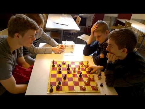 HoF 2015 2 1400 Alekseenko Moiseenko Lobanov Saveliev analysoivat