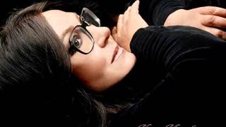 Musik-Video-Miniaturansicht zu Schau mich bitte nicht so an Songtext von Nana Mouskouri