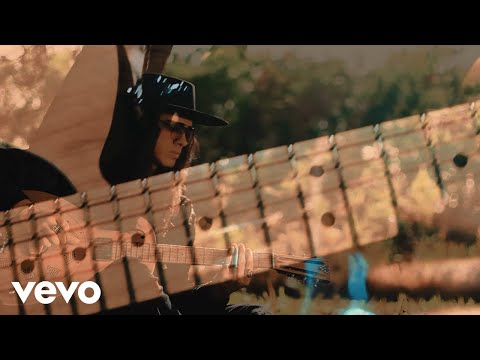 The RoadRunners - River of Lies ft. Thales Stat