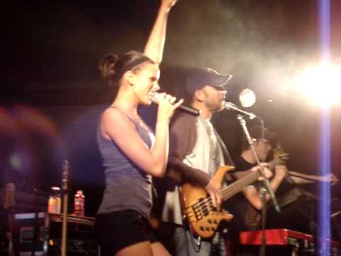 Jordan Holm of Johnny Holm Band singing Poker Face