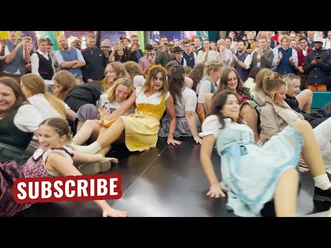 Girls Gone Wild on the Teufelsrad at Oktoberfest! 🔥🎡