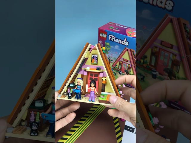 Vídeo relacionado con LEGO Friends Cabaña de Glamping en la Naturaleza – Casa de Juguete con 2 Mini Muñecas, Figura de Gato y Accesorios Inc. Camas y Comida – Regalo de Cumpleaños para Niñas de 6+ Años – 42682