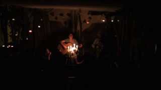 Lisa O&#39;Neill &quot;Neillie&#39;s Song&quot; live at reusser guitars, Brienz