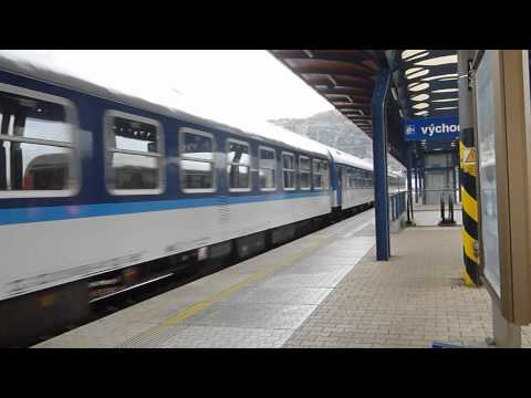 Odjezd vlaku R 975 ze stanice Ústí nad Labem hl.n.