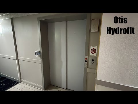 Otis Hydrofit Elevator at the Comfort Inn in Mundelein, IL