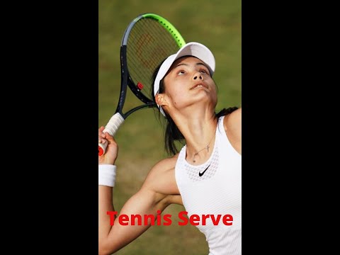 Emma serving in Tennis #Shorts