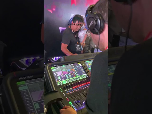 Vídeo relacionado con Paquete de sonido de 3200 W, juego completo de altavoces pasivos, 2 x 600 W, mesa de mezclas, 4 luces Xperformer + LED-UFO, patas de soporte