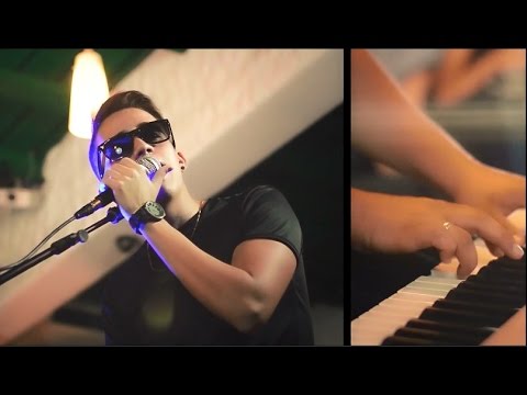 Alejandro Delfin - Asegúrate [Acústico] (Official Video)