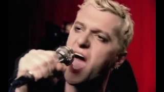 I get knocked down (Chumbawamba - Tubthumping)