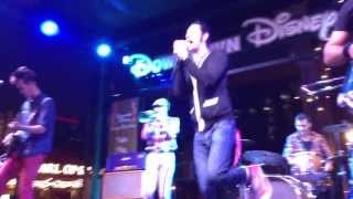 Suburban Legends - Kiss The Girl