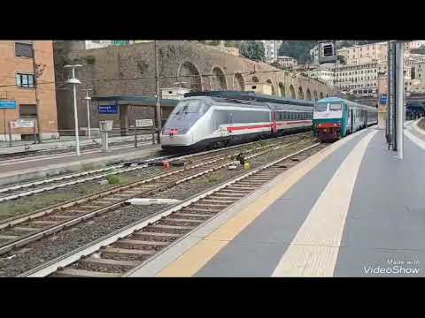 intercity+pendolini a Genova Piazza Principe