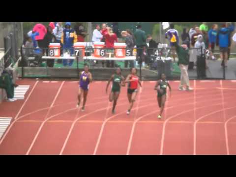 Girls 200m Dash (heat 3)