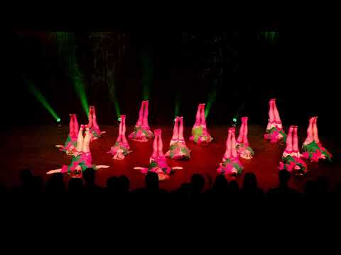 Open Neo Burlesque students perform Ho Ho Ho - The Bombshell Burlesque Academy