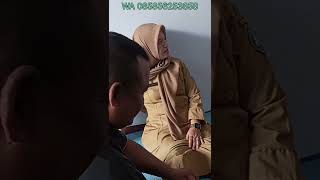 Download lagu Beautiful woman massage #short #traveltherapist #massage mp3